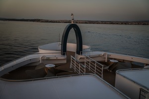 Swan's Nest